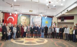 Ahmetli̇, İyi̇ Parti̇ Kongresi̇nde Mevcut Başkanla Devam Dedi̇