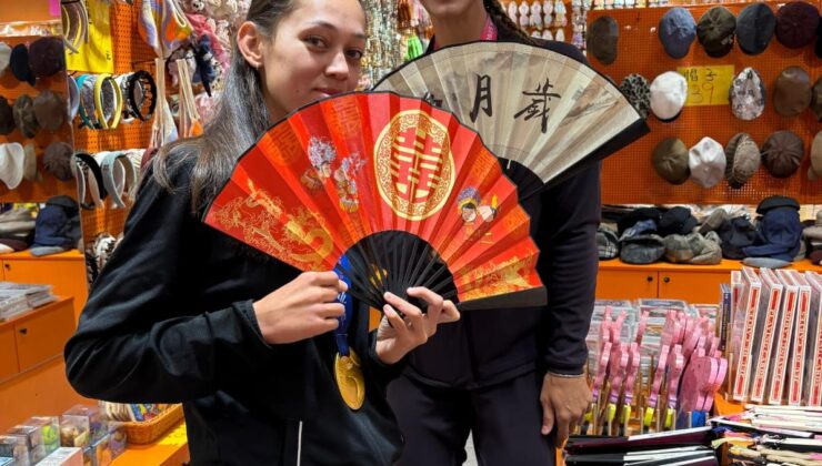 Milli Taekwondocular Nafia Kuş Aydın ve Emine Göğebakan Dünya Şampiyonu Oldu