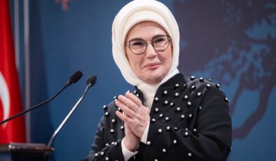 Emine Erdoğan’dan 23 Nisan Mesajı: “Siz Hayal Kurdukça Türkiye Daha da Büyüyecek”