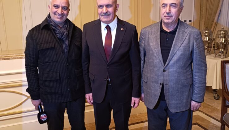 Milletvekili Kayatürk, Vanlı Basın Mensuplarıyla Geleneksel İftar Sofrasında Buluştu