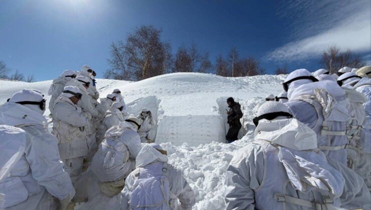 Erciyes’te Jandarmaya Zorlu Kış Eğitimi