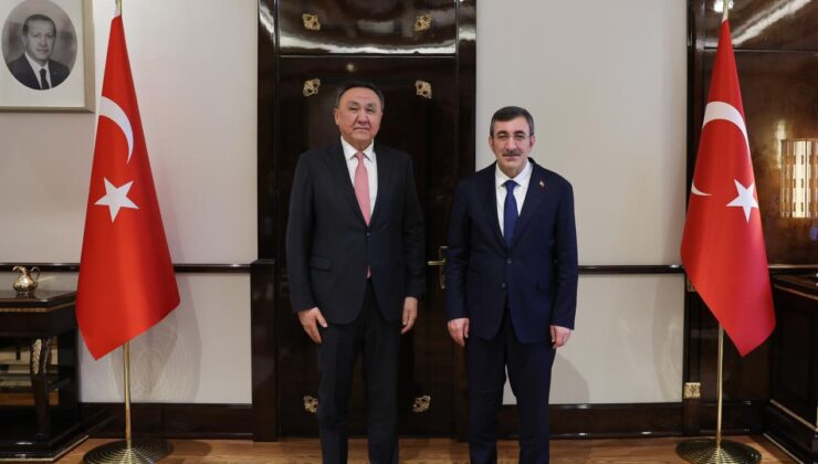 Cumhurbaşkanı Yardımcısı Cevdet Yılmaz, TDT Genel Sekreteri Ömüraliyev’i Kabul Etti
