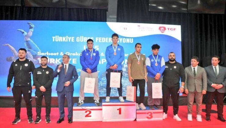 Kars’ta U15 Güreş Türkiye Şampiyonası’nda Madalyalar Sahiplerini Buldu