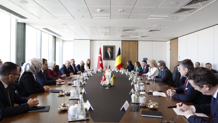 Bakan Göktaş ve Bakan Şimşek, Belçika Kraliçesi Mathilde ile Bir Araya Geldi