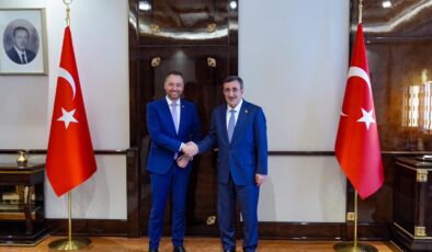 Cumhurbaşkanı Yardımcısı Cevdet Yılmaz Belçika Heyetiyle Külliye’de Buluştu: Hedef Ticaret ve İş Birliğinde Yeni Dönem