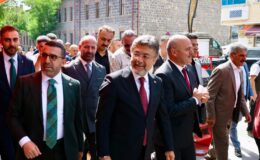 Tarım ve Orman Bakanı İbrahim Yumaklı, Kars’ta Esnafla Buluştu